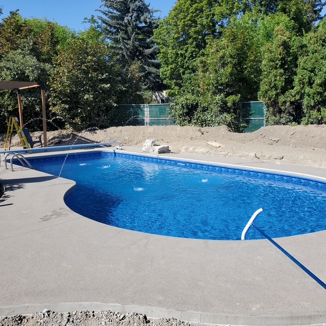 A beautiful swimming pool built by Taylor Made Construction, Thunder Bay